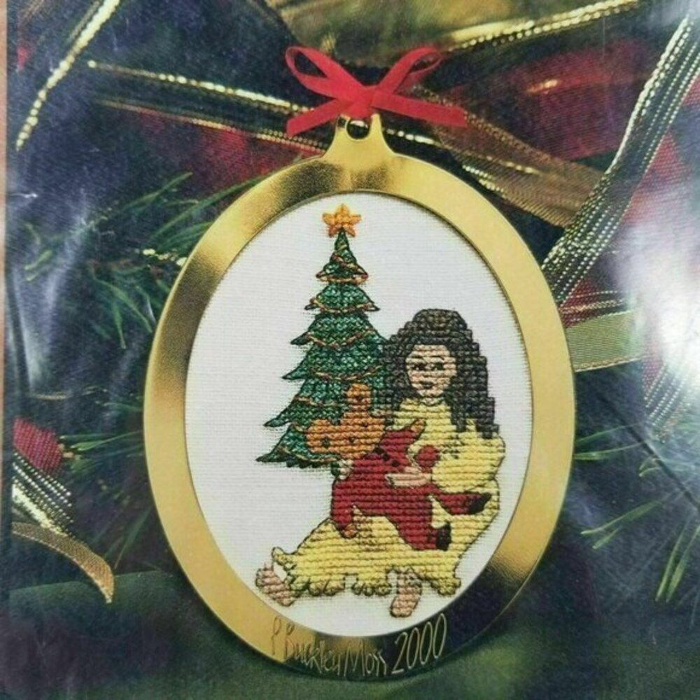 P Buckley Moss 2000 Limited Edition Christmas Ornament New Out of Print